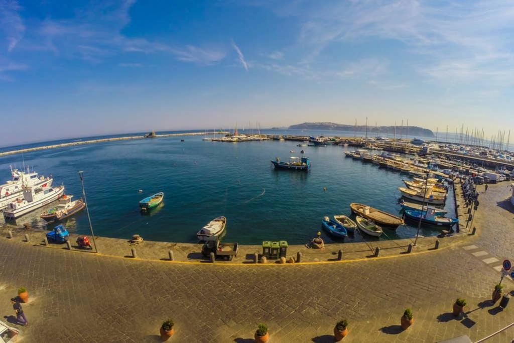 L Angolo Segreto Di Giovanni Il Pescatore Procida Buitenkant foto